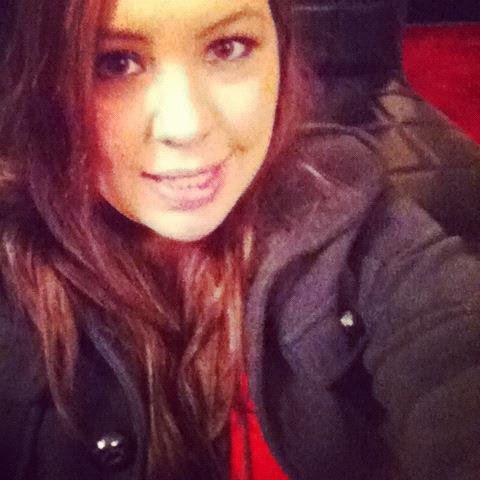 sianw_17's profile picture. Tea addict, avid traveller and insatiable book lover. Also, a BA/BBUS student, aspiring writer and procrastinator extraordinaire :)