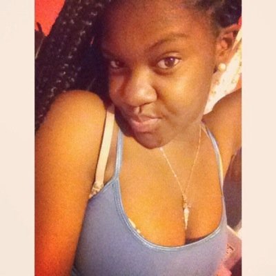 Innocent face but she so guilty .