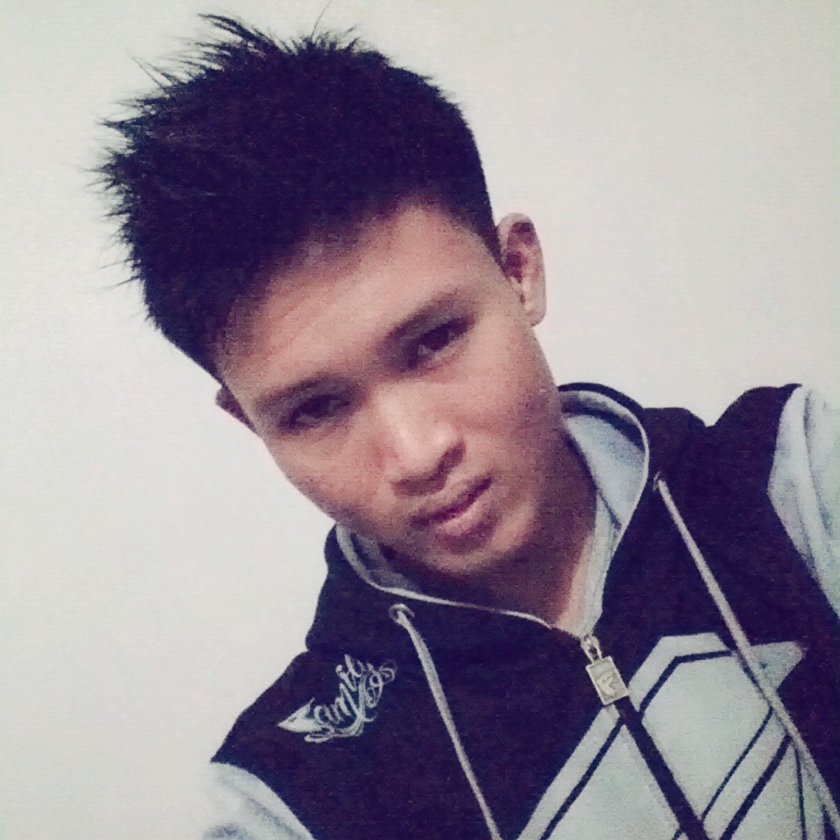 sandi_Rt7's profile picture. Allways Think positif and be your shelf . . ! ! !