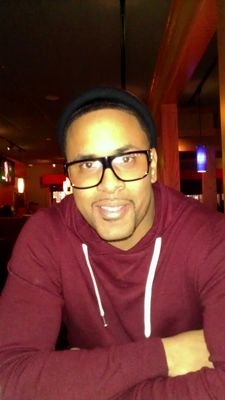 I’m just a regular guy who loves Hip Hop & Battle Rap..  #HipHopHistorian #Blogger #AProudHipHopJunkie 🎤🎵🎸🎶🎯💯