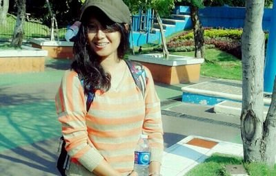 jadi diri sendiri aja :)