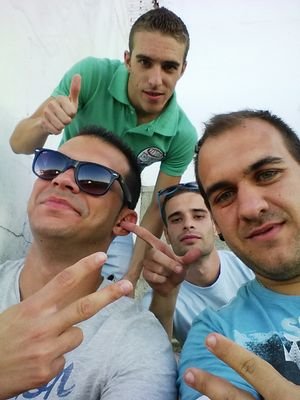 santidearoche's profile picture. Técnico en explotación de sistemas informático.M gusta la buena musica y con ello quiero decir Manolo Garcia.
Cofrade por los 4 costados.
 ~ Aroche ~