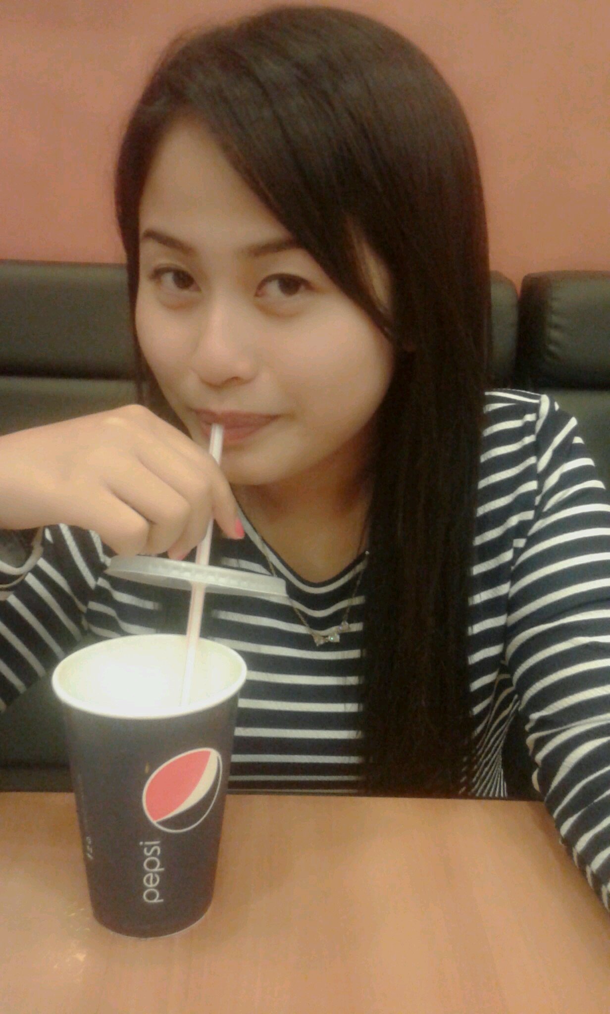 QAieyn's profile picture. hye guys thanks follow me  - follow my wchat:qasehaieyn  - instagram: qasehaieyn,  this is my daily life,hope be enjoy