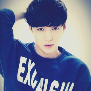 EXO's Unicorn. Pelupa imnidang . sila beri tunjuk ajar :)