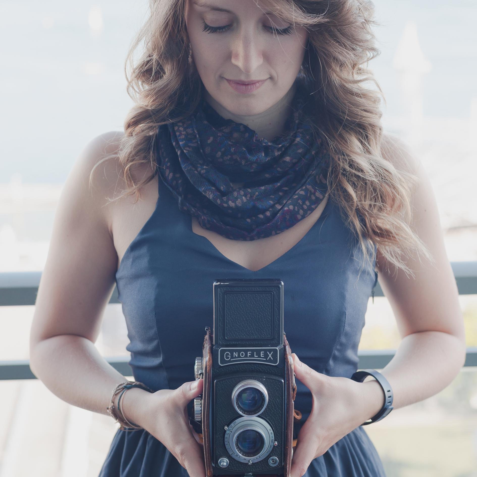 emmakate_photo's profile picture. Wedding. Maternity. Family. Photography that captures candid and authentic moments that tell your story. Instagram: https://t.co/mufdlUMBum