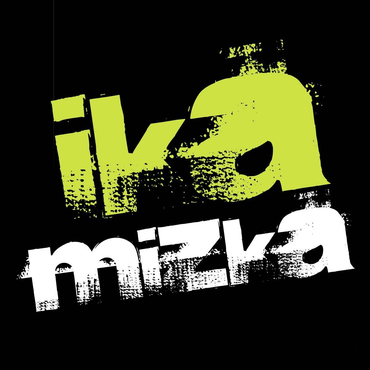 2012tik @Gaztezulok eta @oraingipuzkoak martxan duten euskararen erabilera sustatzeko ekimena.