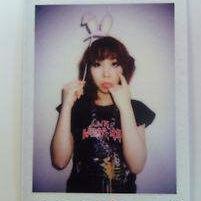 Eromaknae and Dancing Queen from 2ne1!!