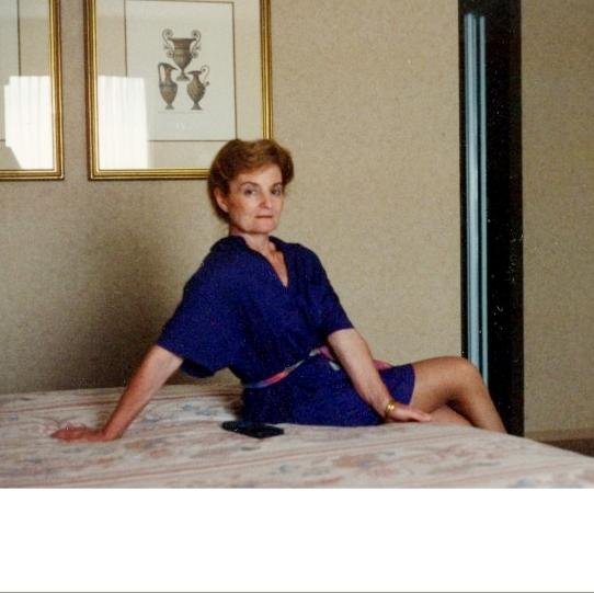 LucianaSandrino's profile picture. Conservative  Israel  Animal Rescue Pro-Life Pro-Military