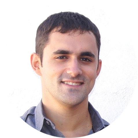 Ingeniero Técnico en Informática. Estudiante de Economía. Consultor de marketing y negocio online. Catador en @recetaescandalo