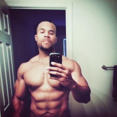 Personal trainer/ #BravoBodies Headman/ Fitness Enthusiasts/Sports Fanatic/ Music lover/ Art lover #BBN #GetFitOrDieTrying