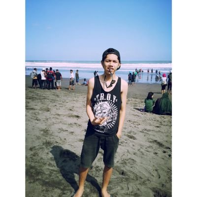 PIN BB 7d563845 || Path : Iyan Rock || IG : IyanRock