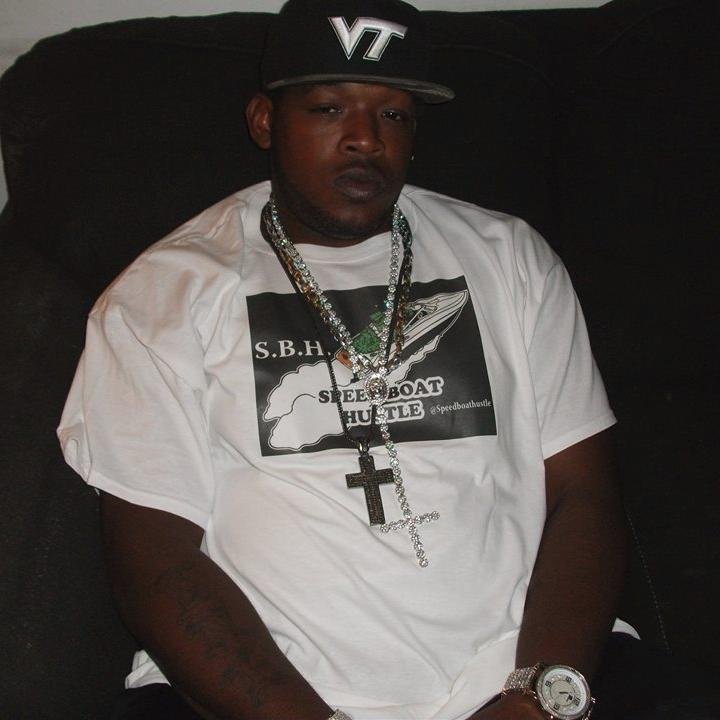 I'm Known 2 The World As #CZADAGOD , #Mogul & #CoCeo & #Paperchaser @SpeedBoatHustle ! I Chased My Dreams & Grabbed A Hold Of Them & Now It's On ! ( #SBHorDIE )