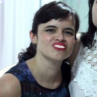 acharam que eu era prima da bruna marquezine e agora britney spears me segue aqui
