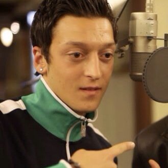 ozilsings's profile picture. 