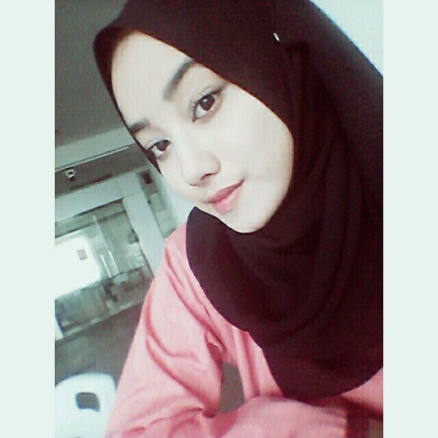 Bachelor Of Human Capital Management| instagram : emirahsyafirah