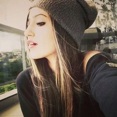 Se for trair, não namore. se for pra iludir, não diga que ama. ser for pra ser falso, não vire amigo!