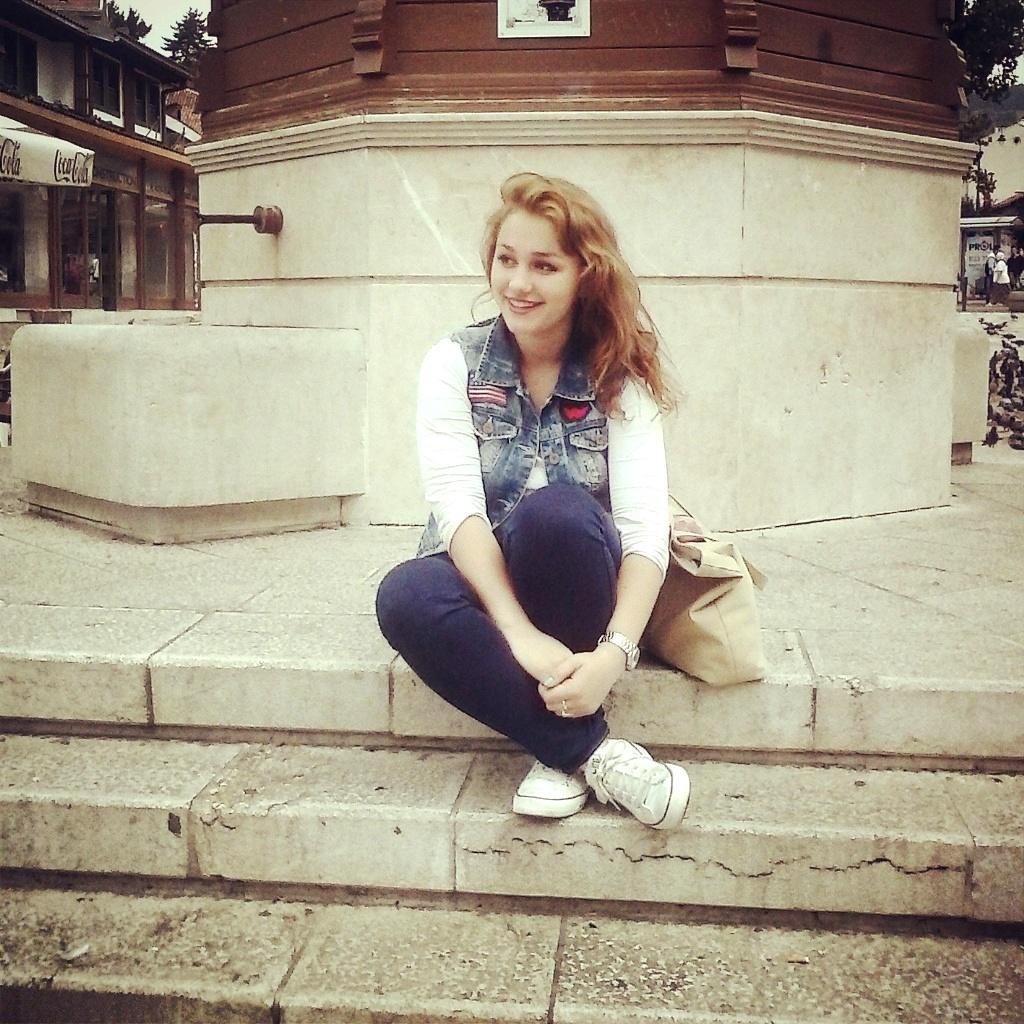 Ninna_S1's profile picture. I'm 18, Im playing guitar and i love music.I'm writer and h8er :#  in a few years u will see me in NEW YORK bitch.