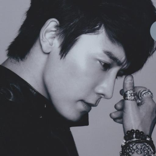 Lee Dongek nya Super Junior