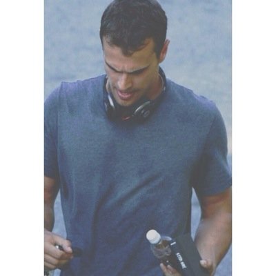 Divergent, thg, tmr, john green, books, movies
Header (c) @lovershpotter