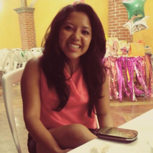 psicLilortiz's profile picture. Psicóloga por pasión, amante de todo aquello que me descoloca. El caos uno de mis estados preferidos, el hace que me cuestione lo que me rodea.