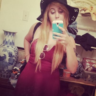 Theysayimgaga's profile picture. My cats name is captain sushi.