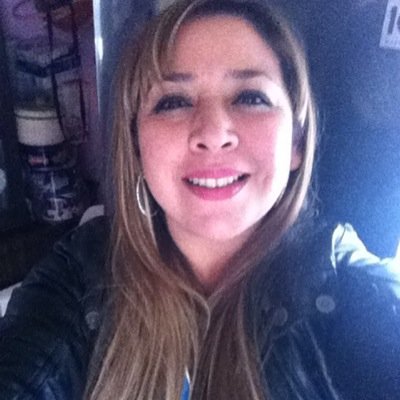 Odontóloga de profesión, exmarine, Especialista en ortodoncia, mujer apasionada en las cosas que hace, felizmente madre de una princesa y de un príncipe también
