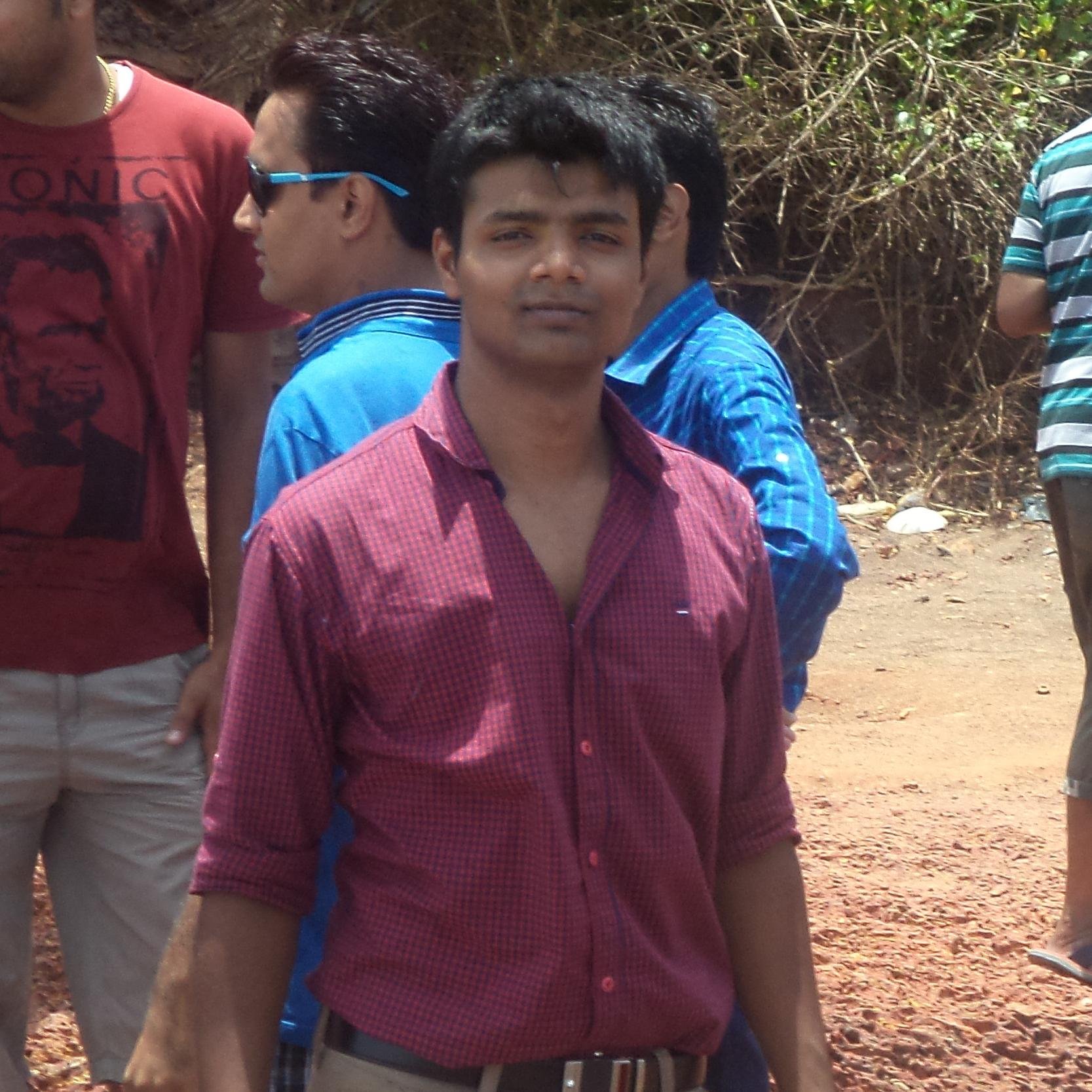 fast_en_curious's profile picture. I m hard nut to crack