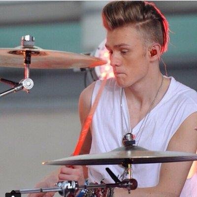 Fã Clube dedicado ao @TheVampsTristan da banda The Vamps