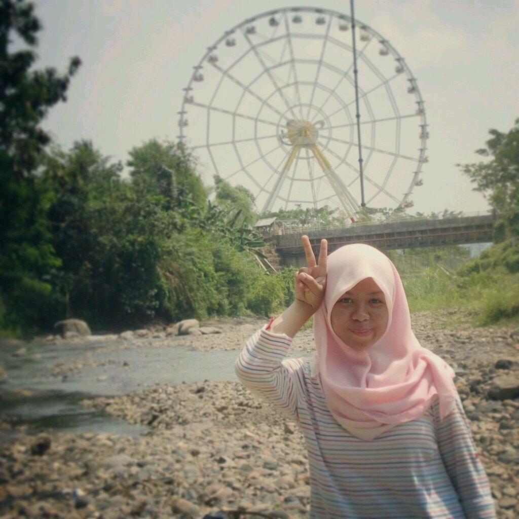 Gadis Jawa Tulen, berdarah asli orang Nganjuk||@GeoUI_2011|| “Spatial Thinker“