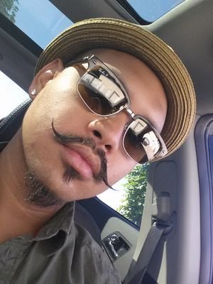 Marketing Student/Men's Grooming Specialist