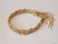 A  FORTUNE Bijoux vem criando, desenvendo e fornecendo suas graciosas peças, para grandes marcas.
Nosso objetivo é transmitir a delicadeza e sutileza da mulher.