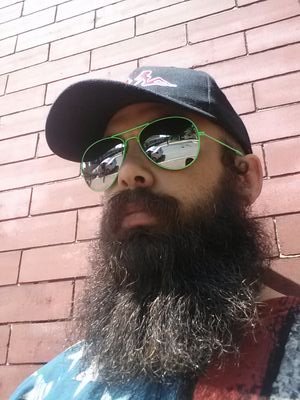 xTWITTHISx's profile picture. this is hilarious