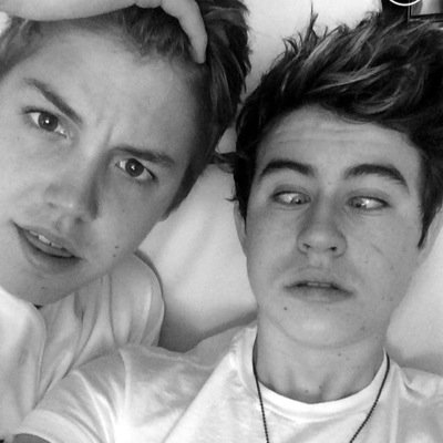 follow for follow✌️nash and matt there cute idkroses are red,voilets are blue, i wanna see nash and matts nudes wbu