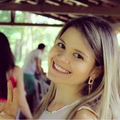 Formada em Ciências da Computação - PUC-GO. Sou apaixonada por Programação, Teste de Software, Moda
http://t.co/QzJWbMjeu7