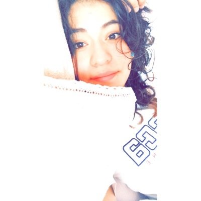 AlexisJMVA's profile picture. my everything @itsmecst | kleine latina | TP❤️