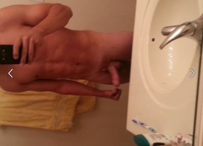 looking to have some fun eother in here or with snapchat or skype with some girls. snapchat is trk23mj.