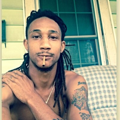 Follow me on IG: @Yolo_Savage 
Kik : 92_savage