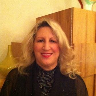 Hi Tech Sales Exec, Mom to 2 independent teenagers and wife to rare SF native Californian, love to travel/explore the world