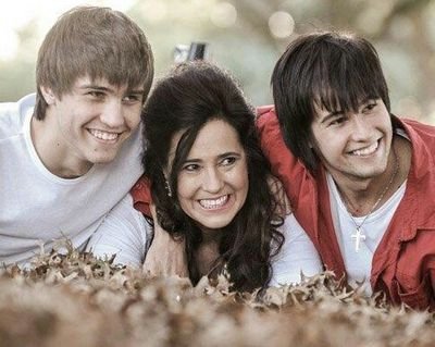 WattsSusca's profile picture. Love life.