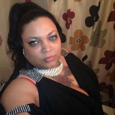 MsPink1013's profile picture. 