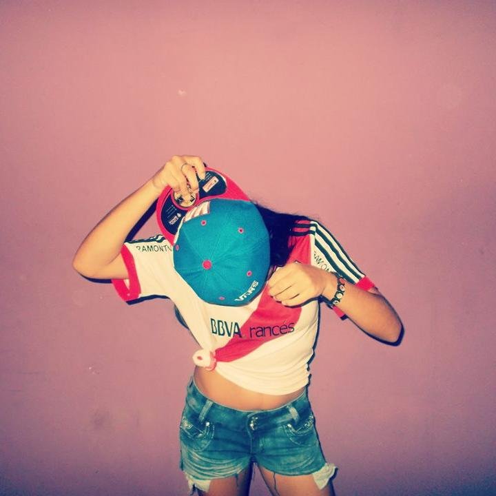 Hola Me LLamo Estefani Tengo 14 Años ODIO A LOS FALSOS ME DON Y Quiero A MIs Mejores Amigos Los Amo Feosss No SE que Tiene Qe Ver Pero Buee