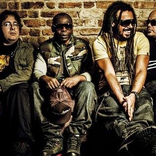 Twitter destinado à uma das maiores bandas do Brasil 'O RAPPA', espero a contribuição dos followers, mandem trechos das músicas ... #HumildadeSempre !