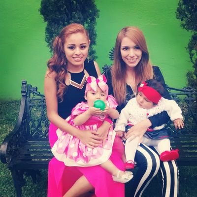 Él tiempo pasa, las personas cambian y es ahí cuándo té das cuenta quién realmente vale tú tiempo.