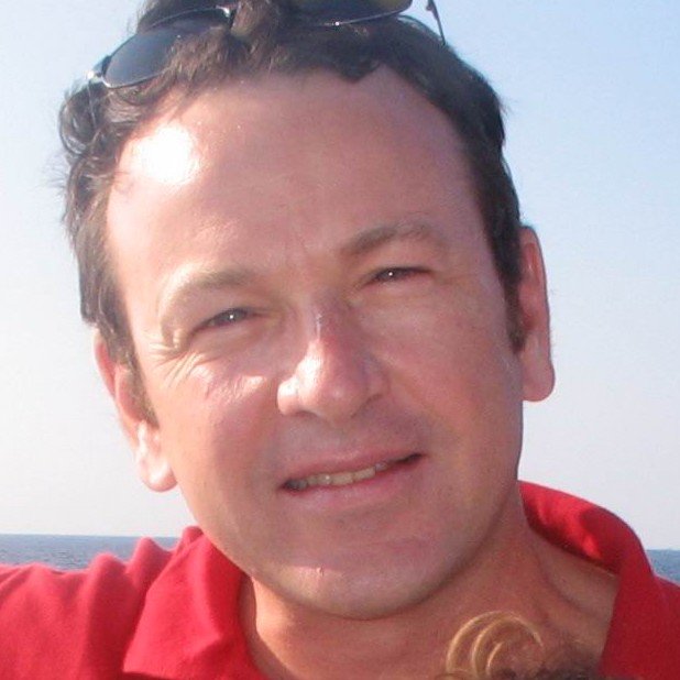 stephanev2002's profile picture. 