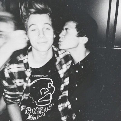 ayeee hit that follow botton especially if you are from 5sos ;)