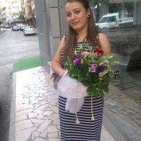 Emine  (@emneyalcnn) Twitter profile photo