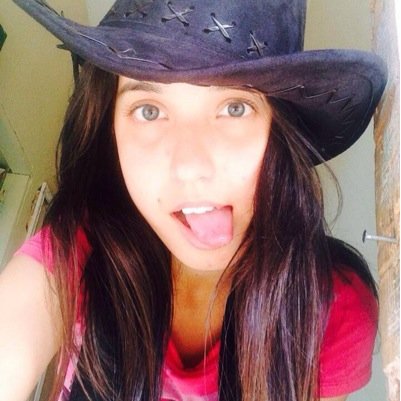 Soy bien divertida , amigable, me gusta cantar y ser feliz 3