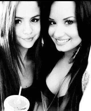 @lovatoolovatic