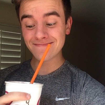RT THE TWEET IN THE LINK & FOLLOW @OPTICO2L FOR A DM TO CONNOR