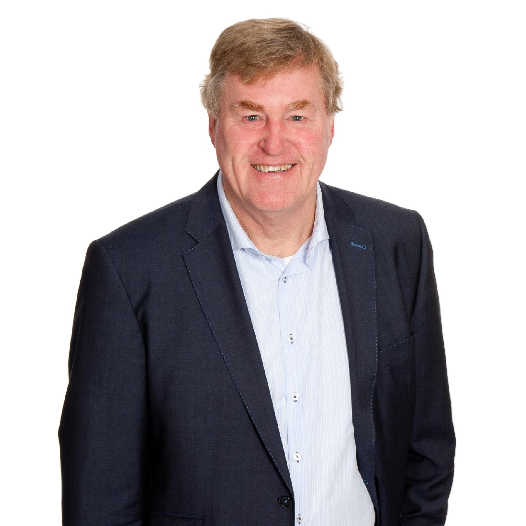 Hammengaan's profile picture. In de politiek moet je verstandig besluiten met een warm hart. Daarbij de mens voorop, dan de omgeving en tot slot het geldelijk gewin.